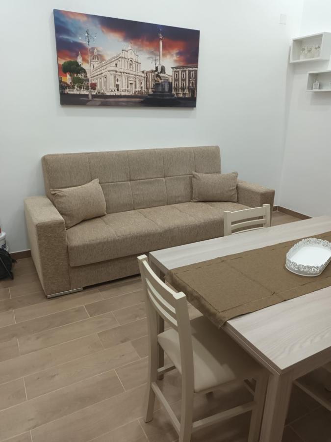 La Casa Di Ruth Apartment Catania Luaran gambar